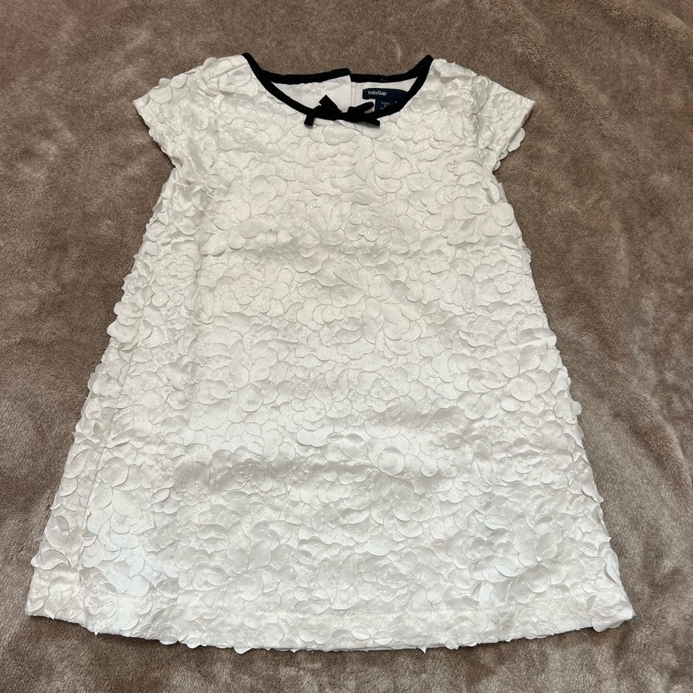 GAP White Textured Kids Dress with Black Trim 3T